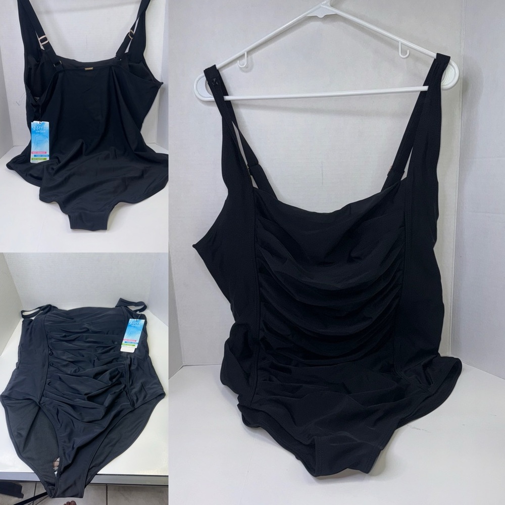 MWT Simply Fit Swinwear One Piece New